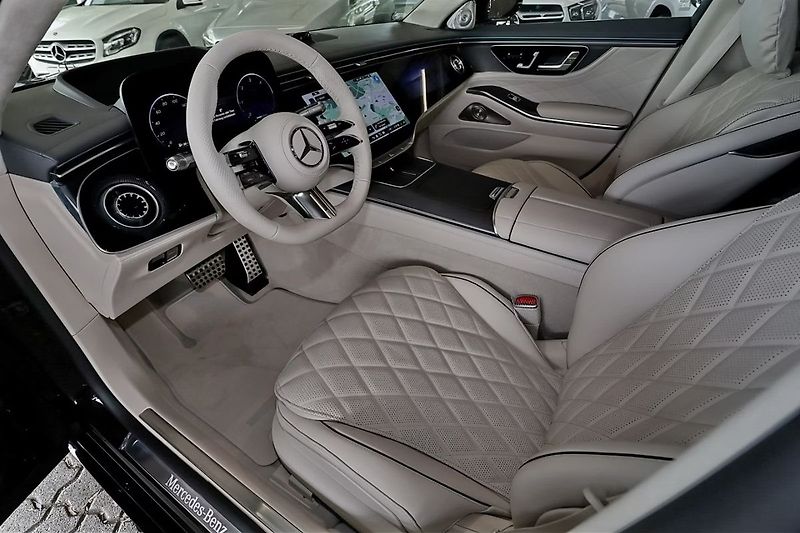 Mercedes-Benz Třídy S (2026) 450 d 4MATIC AMG, Burmester 4D - fotka 6 z 19