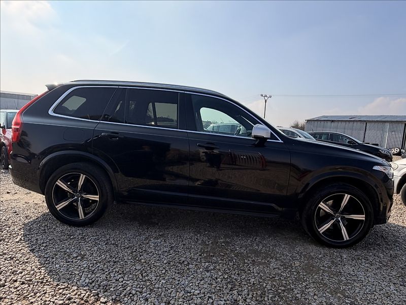 Volvo XC90 2,0 R-DESIGN SERVISKA TAŽNÉ - fotka 4 z 42