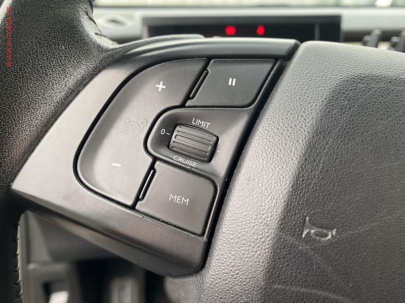 Citroën C4 Cactus (2016) 1.6 HDi, ČR, AAC - fotka 18 z 19