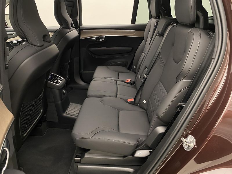 Volvo XC90 (2026) T8 AWD RECHARGE BRIGHT PLUS 7m - fotka 6 z 72