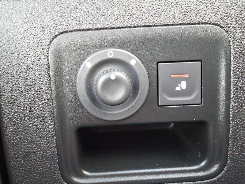 Dacia Duster (2021) 1.0TCe 67kW 6MAN -1.MAJITEL - fotka 17 z 34