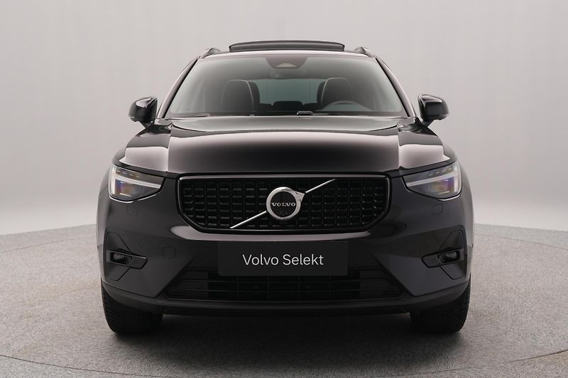 Volvo XC40 B4 DARK ULTRA REZERVACE - fotka 16 z 48