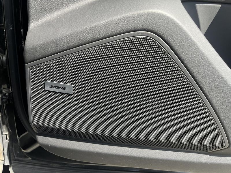 Porsche Cayenne (2023) S - fotka 23 z 28