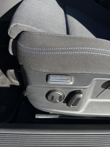 Volkswagen Passat (2021) 1. Majitel, GTE, Bez investic - fotka 13 z 18