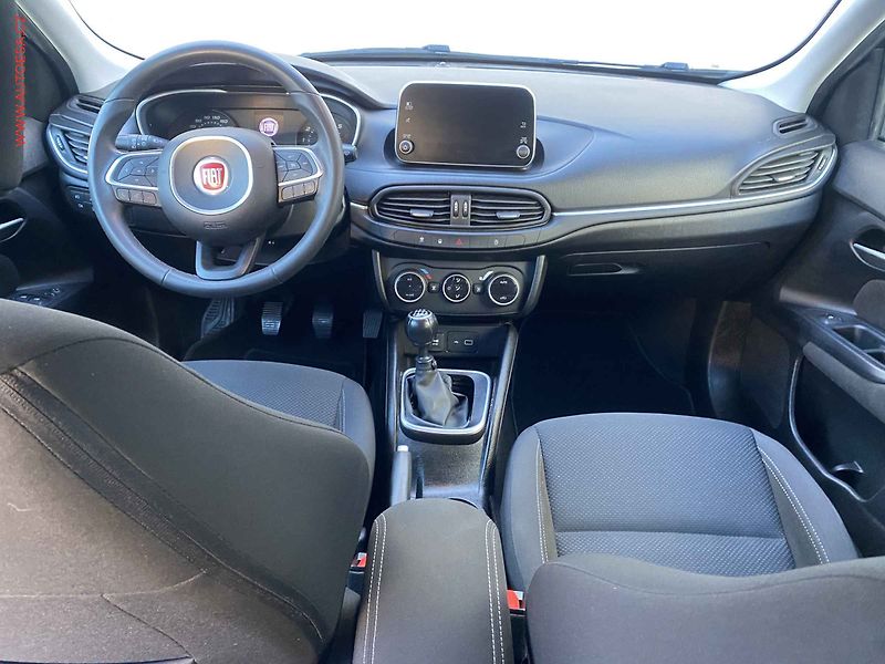 Fiat Tipo (2019) 1.4i, Lounge, navi, kamera - fotka 8 z 18
