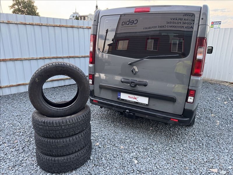 Renault Trafic 1,6 DCi 8míst WEBASTO tažné ČR - fotka 47 z 50