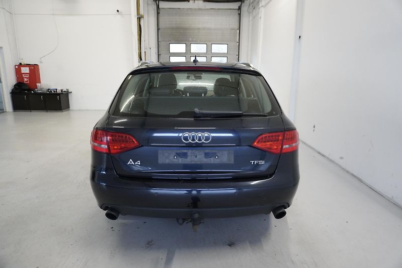 Audi A4 - fotka 6 z 33