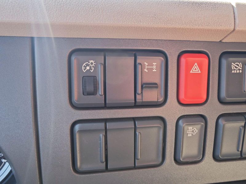 DAF LF 230, 12t, 18 palet, 2x shrnova - fotka 13 z 36