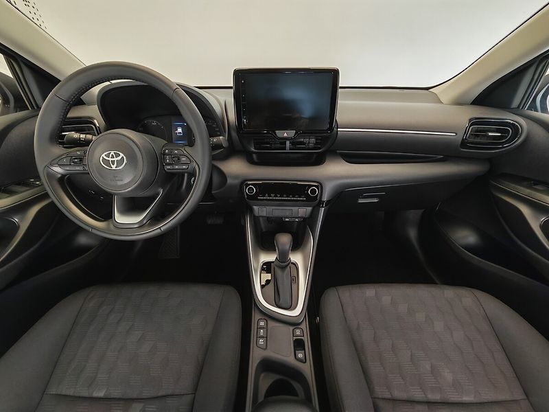 Toyota Yaris 1.5 Hybrid Comfort - fotka 9 z 28