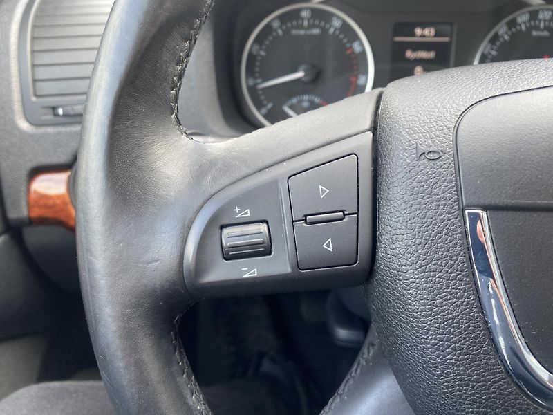 Škoda Octavia 1.4 TSI 90kW -ELEGANCE-PDC-ALU - fotka 22 z 44