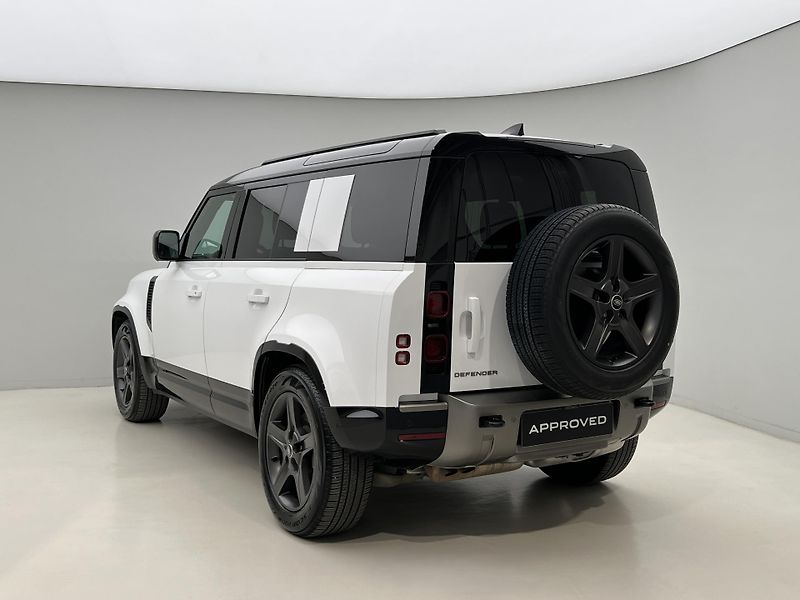 Land Rover Defender 110 D300 X-DYNAMIC SE AWD AUT  - fotka 10 z 43