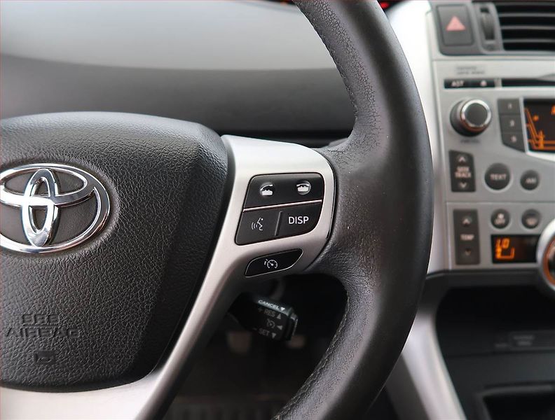 Toyota Verso (2010) 1.8 Valvematic, Tempomat - fotka 16 z 21