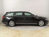 Volkswagen Passat (2018) 2.0 TDI, 4X4, Automat, Kůže - náhled 6