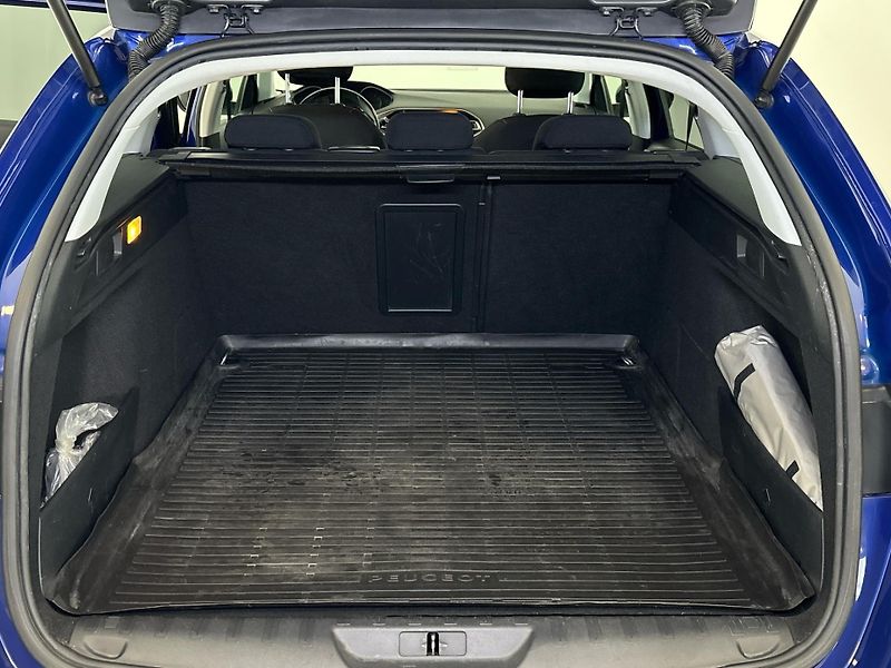 Peugeot 308 Kombi 308 - fotka 10 z 27