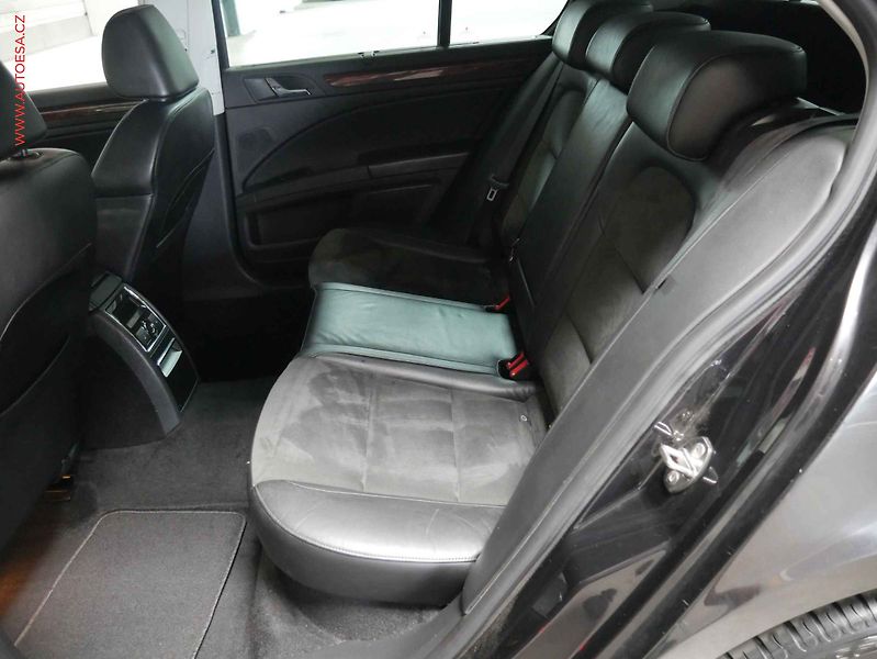 Škoda Superb (2008) 3.6 FSI 4x4, ČR, DSG, výhřev - fotka 10 z 24
