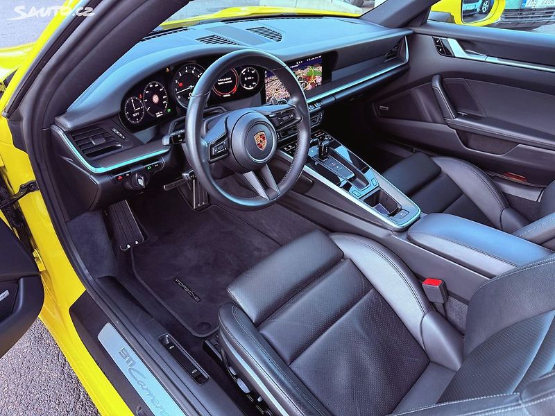 Porsche 911 992 Carrera S záruka do 12/26 - fotka 30 z 32