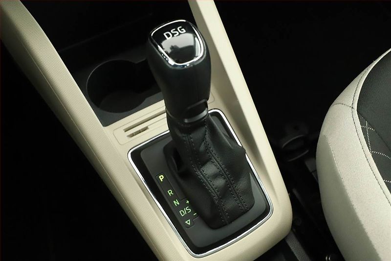 Škoda Fabia (2017) Style 1.0 TSI, Automat, ČR - fotka 11 z 18