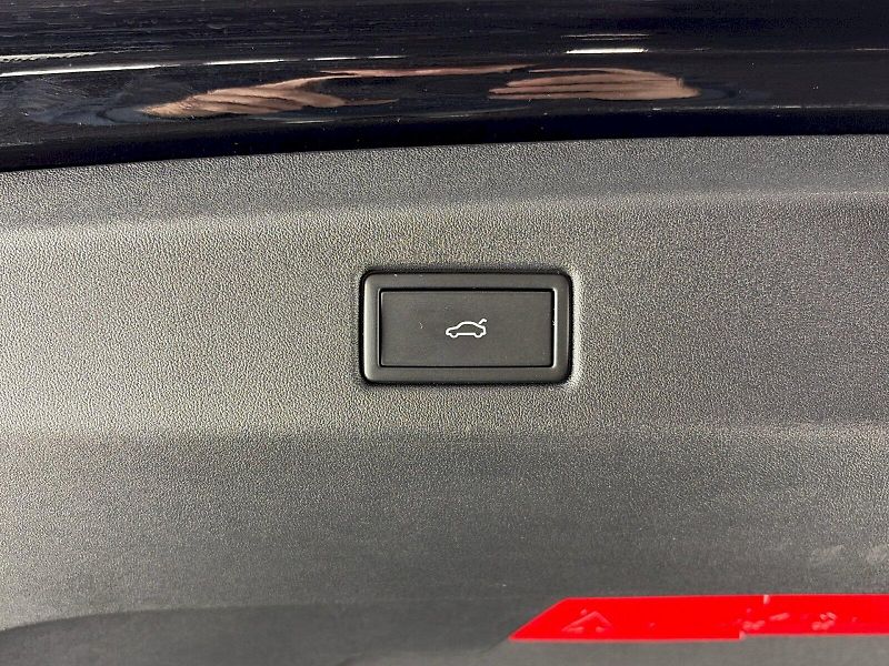 Volkswagen ID.7 Tourer (2025) GTX 250kW 4Motion, 91 kWh - fotka 46 z 48