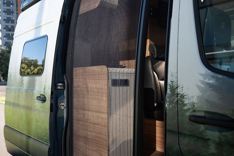 Mercedes-Benz Sprinter HYMER Grand Canyon S 4x4 - fotka 15 z 27