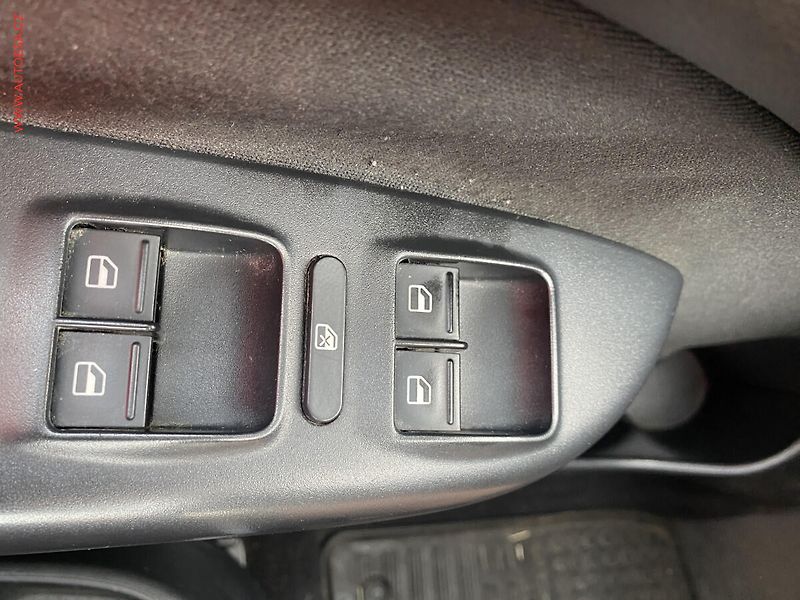 Škoda Octavia (2009) 1.4 TSI, Elegance - fotka 14 z 14