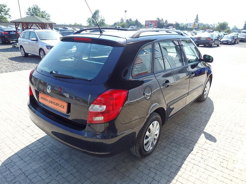 Škoda Fabia COMBI 1.4 16V ASR, KLIMA - fotka 4 z 13