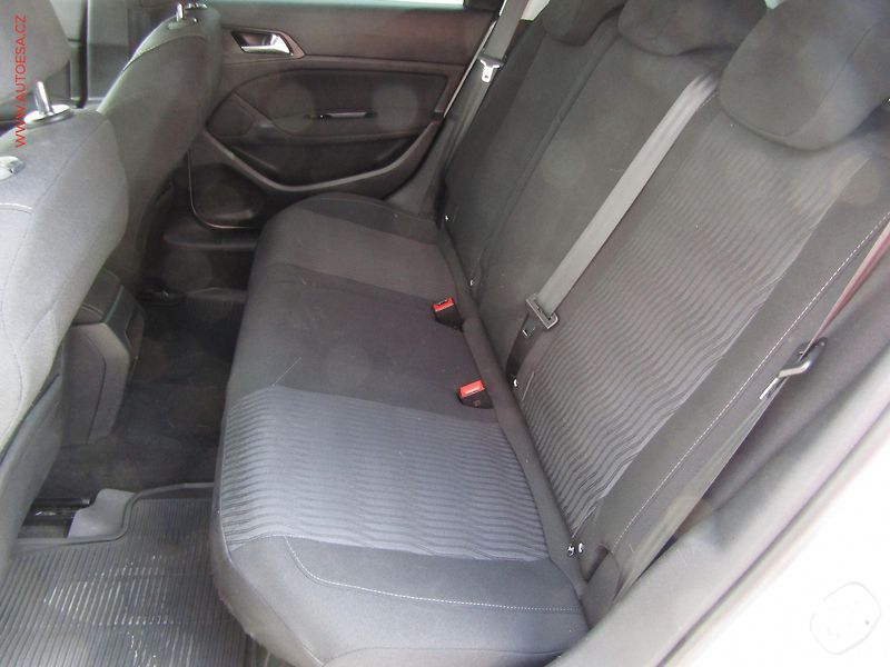 Peugeot 308 (2016) 1.6 HDi, ČR, Active, navi - fotka 10 z 20