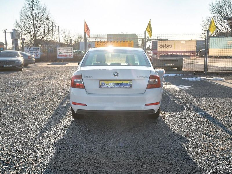 Škoda Octavia (2014) ČR 1.2TSI – 2x PNEU - fotka 6 z 38