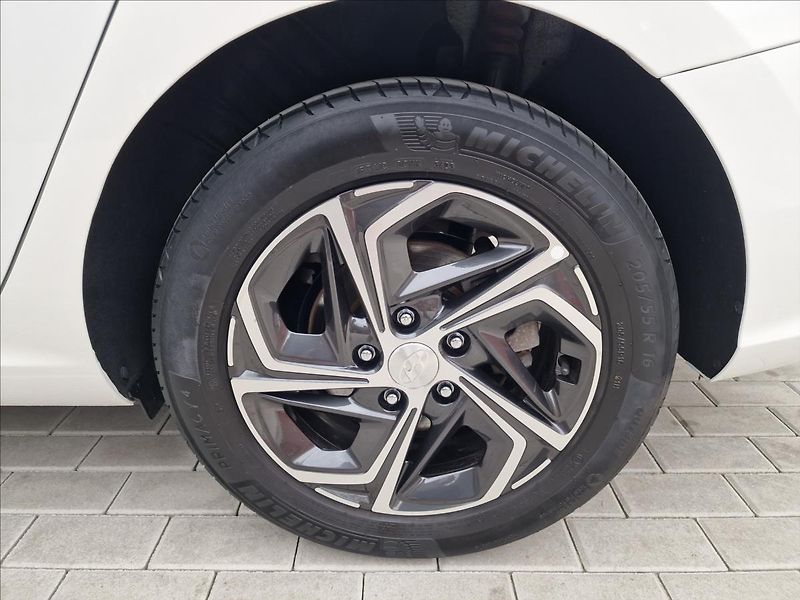 Hyundai i30 1.0 T-GDI Comfort,ČR,1.Maj. - fotka 40 z 49