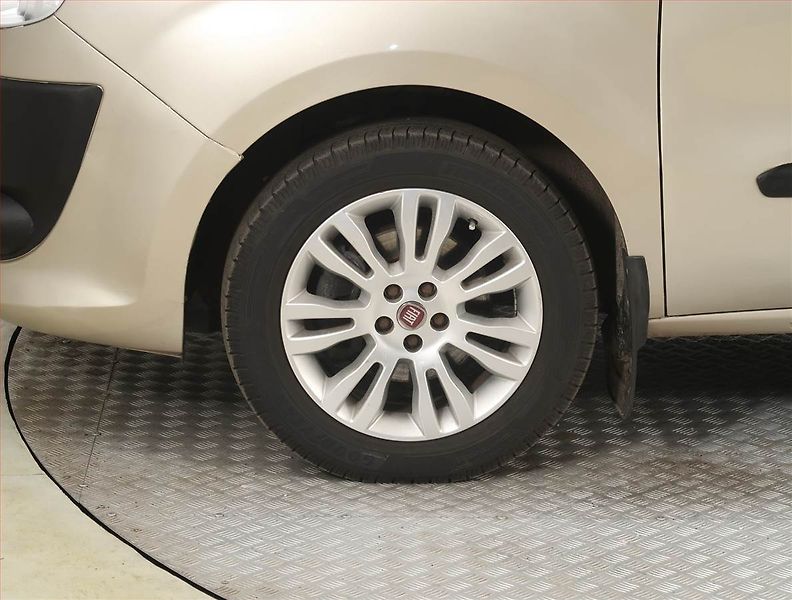 Fiat Dobló (2010) 1.3 MultiJet, 5Míst - fotka 14 z 21