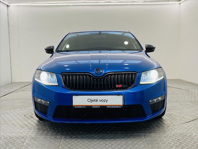 Škoda Octavia 2,0 TDI DSG 135 kW RS - fotka 4 z 24
