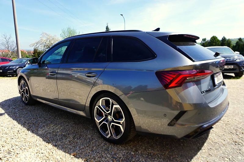Škoda Octavia (2023) CHALLENGE 2.0 TSI 180 kW - fotka 7 z 50