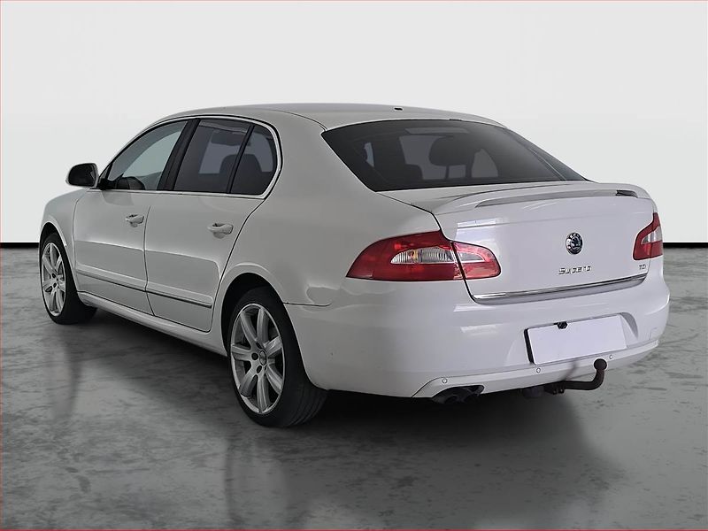 Škoda Superb (2011) 1.6 TDI, Tempomat - fotka 4 z 16