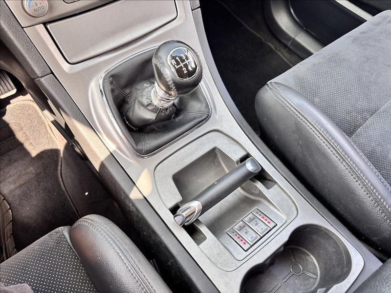 Ford S-MAX 2,0 TDCi 103kW Titanium 7 MÍST - fotka 24 z 24