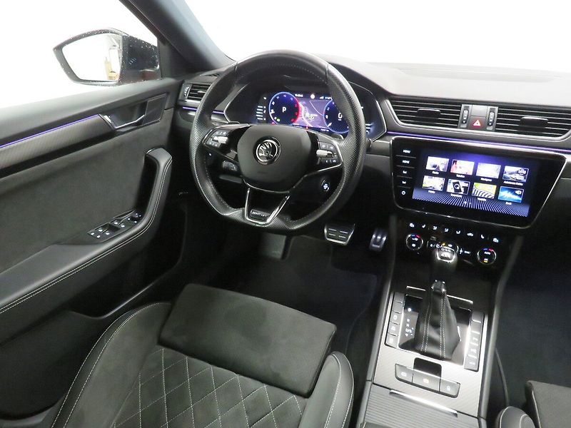 Škoda Superb - fotka 14 z 25