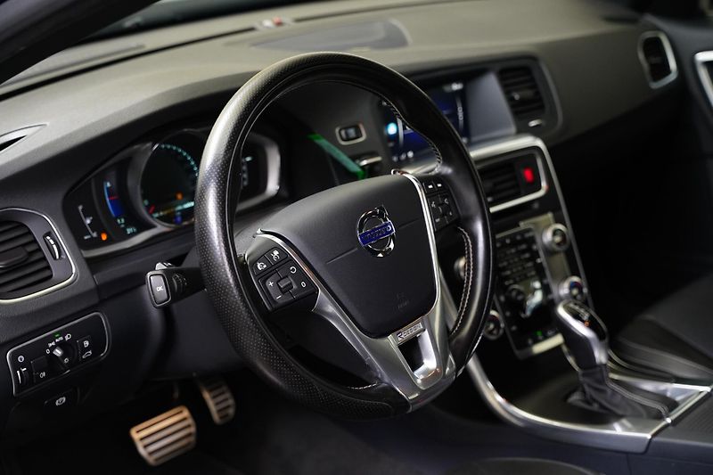Volvo V60 - fotka 14 z 24