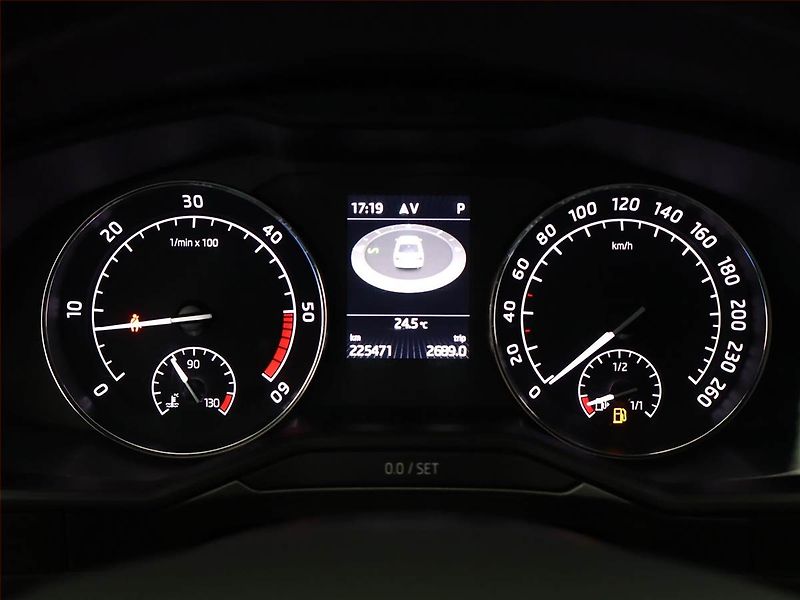Škoda Superb (2016) Style 2.0 TDI, Automat, Navi - fotka 8 z 18