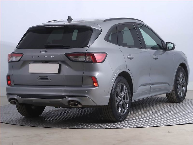 Ford Kuga (2021) ST-Line 1.5 EcoBoost - fotka 5 z 24