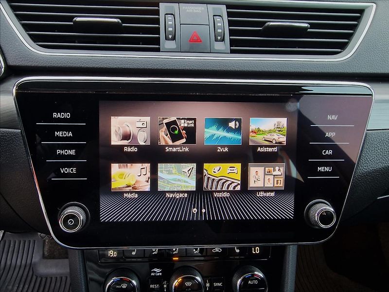 Škoda Superb 2.0TDI 110kW,původ ČR,1.Maj - fotka 25 z 50