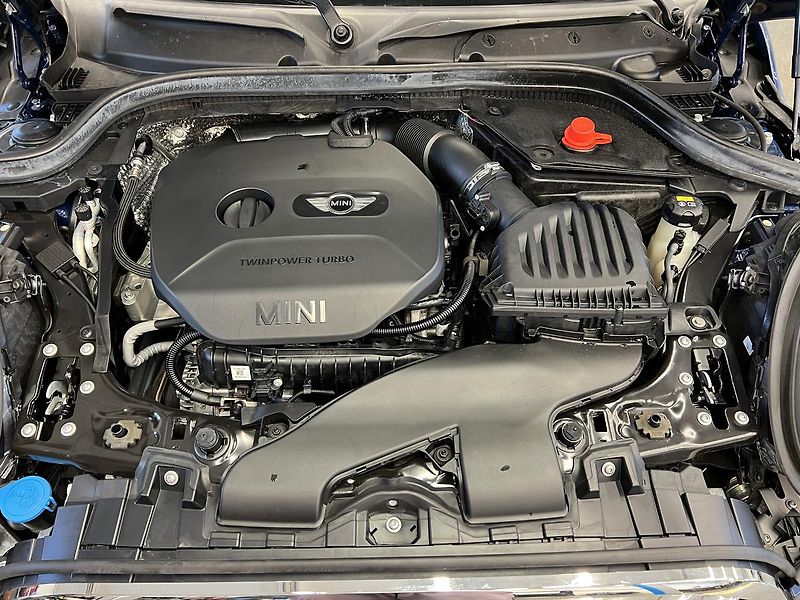 Mini Cooper 1.5T 100kW - fotka 15 z 15