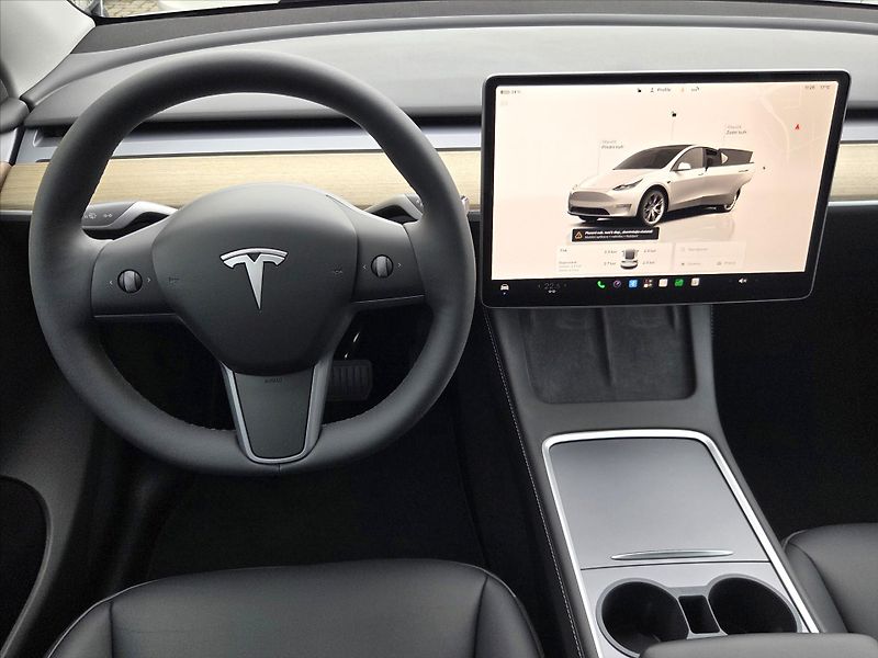 Tesla Model Y 0,0 LFP Ryzen SoH 95% Záruka 1 - fotka 15 z 21