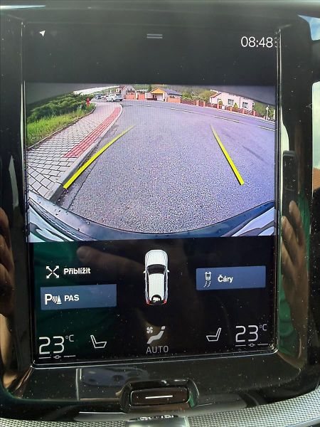 Volvo XC60 2,0 - fotka 37 z 62