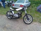Závody Socialistik Dragster.