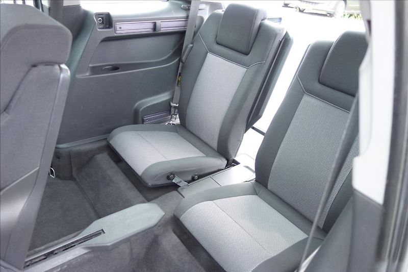 Opel Zafira 1,8 i 103KW,ČR,1 MAJ.,7 MÍST. - fotka 15 z 37