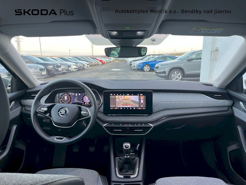 Škoda Octavia (2024) COMBI TOP SELECTION 2,0 TDI 85 - fotka 5 z 34