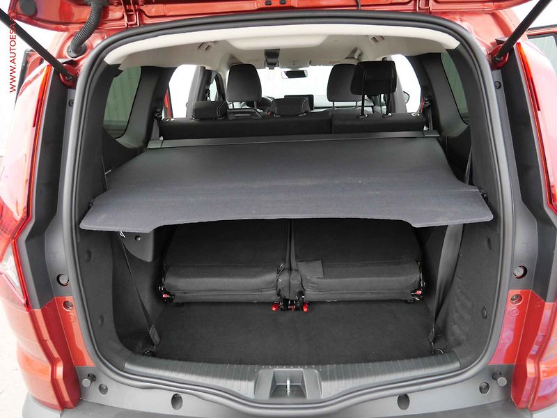 Dacia Jogger (2023) 1.0TCe, Exception - fotka 25 z 27