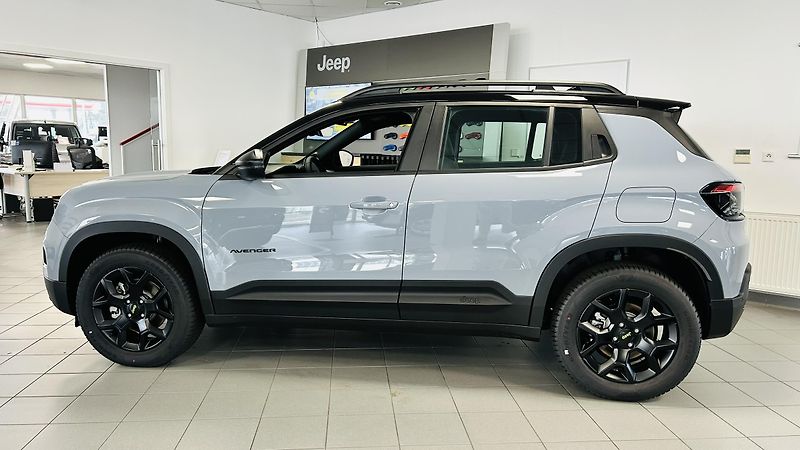 Jeep Avenger 1.2i 145k 4xe Upland  - fotka 4 z 13
