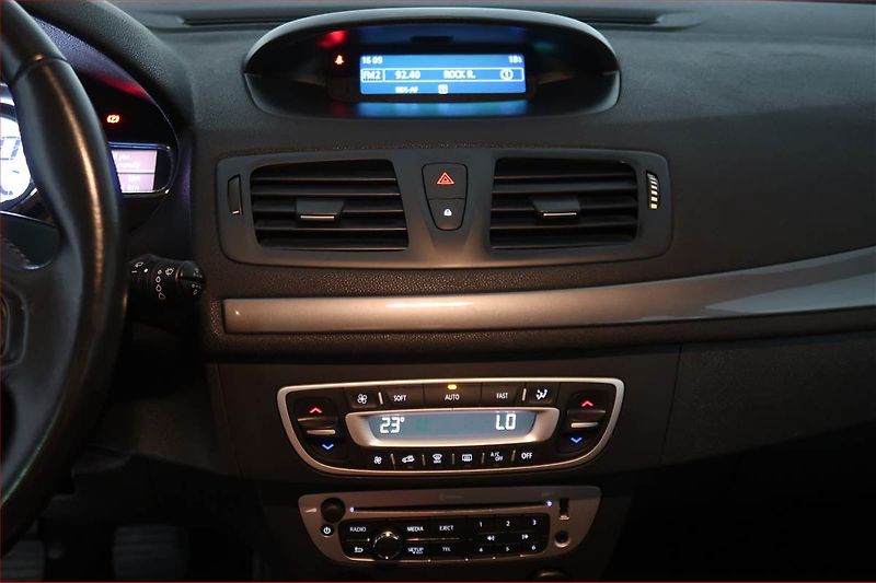 Renault Mégane (2016) 1.2 TCe, po STK, slušný stav - fotka 12 z 18