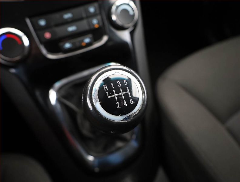 Chevrolet Orlando (2013) 2.0 VCDi, 7 míst, po STK - fotka 12 z 16