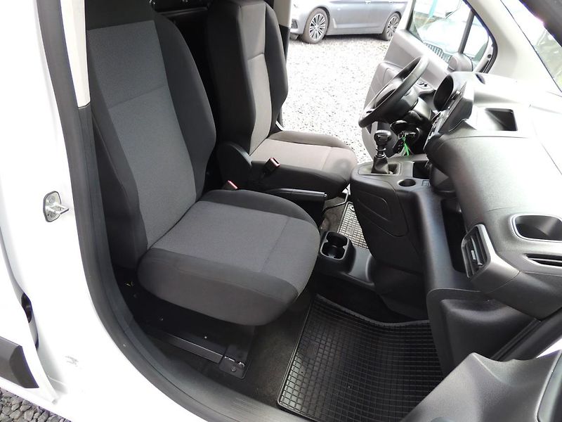 Fiat Dobló cargo (2023) 1.5HDi,L2,ČR,1.majitel - fotka 13 z 28