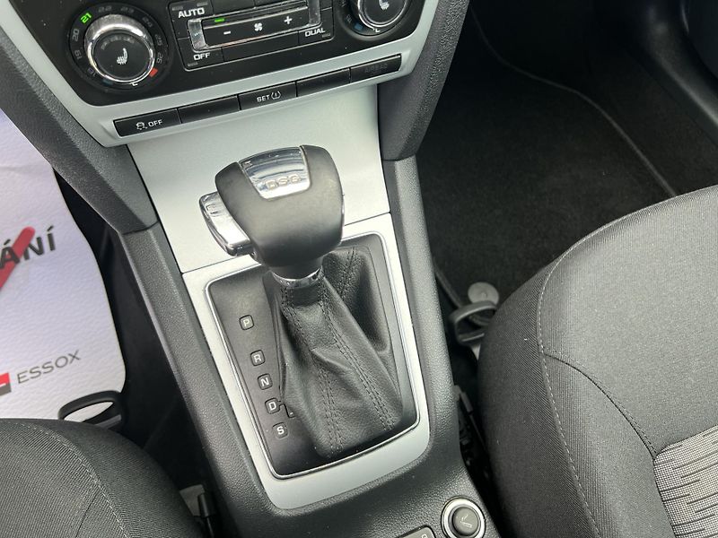 Škoda Octavia 1,2TSi DSG combi Autoklima - fotka 41 z 43